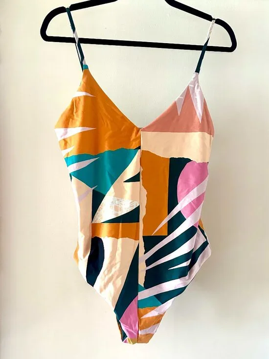 (NWT) Rip Curl | Into the Abyss Swimsuit - Picture 13 of 16